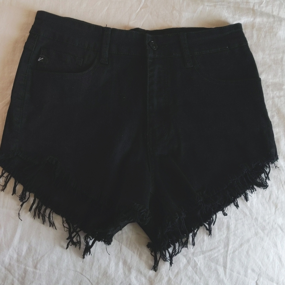 KanCan Black frayed jean shorts